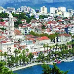 Nice Apartment In Split With Wifi